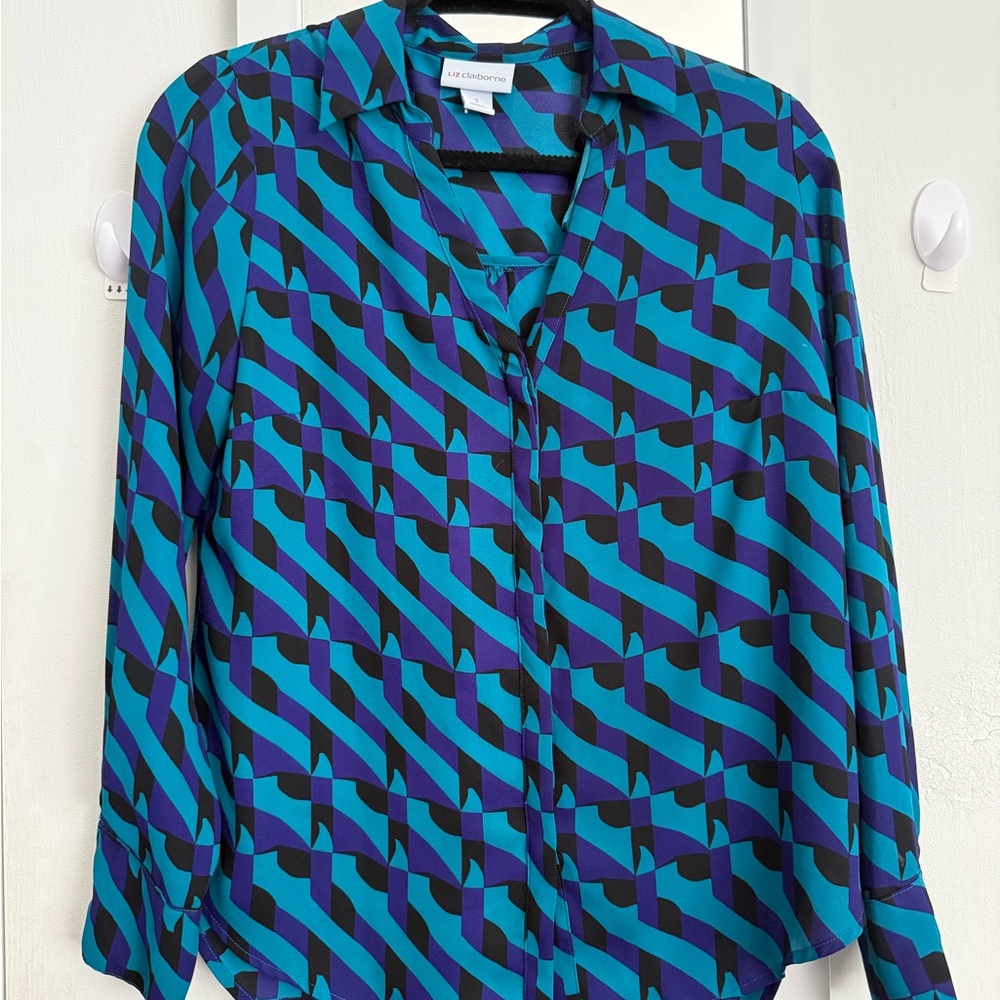 Liz Claiborne Blue and Black Geometric Button Down Shirt